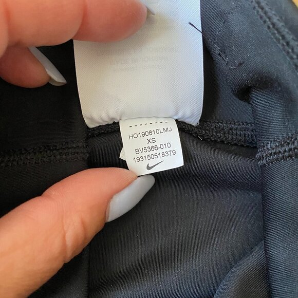 𝅺NIKE BNWOT Training Pants Sz Xsmall Gold Trim - Picture 11 of 11